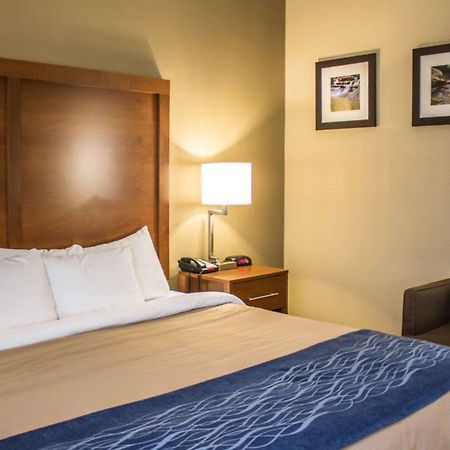 Quality Inn Akron Bagian luar foto