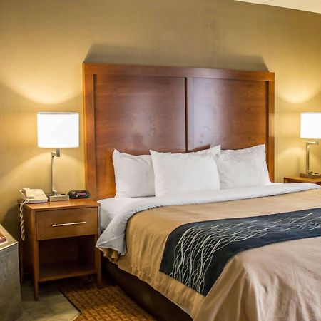 Quality Inn Akron Bagian luar foto