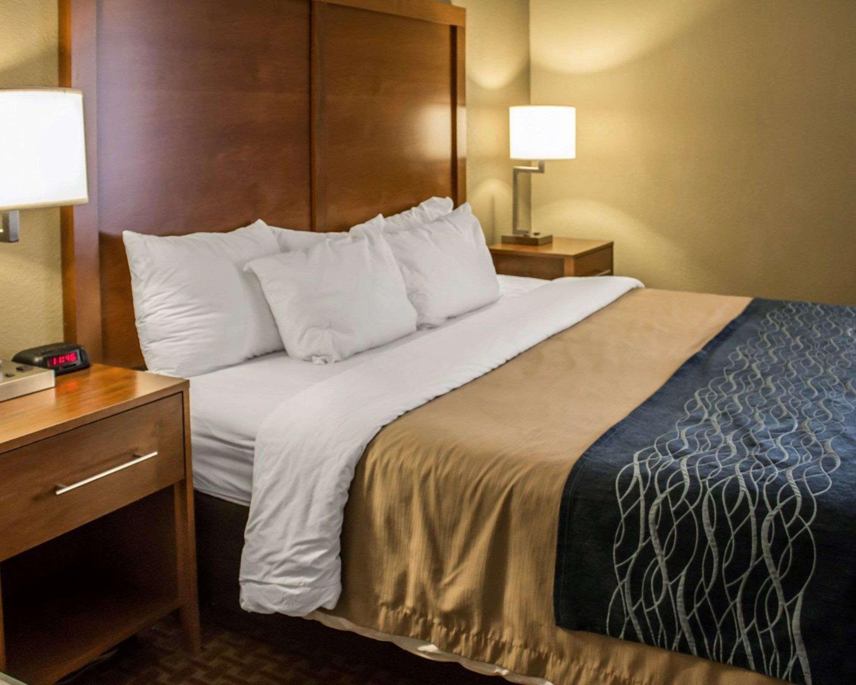 Quality Inn Akron Bagian luar foto