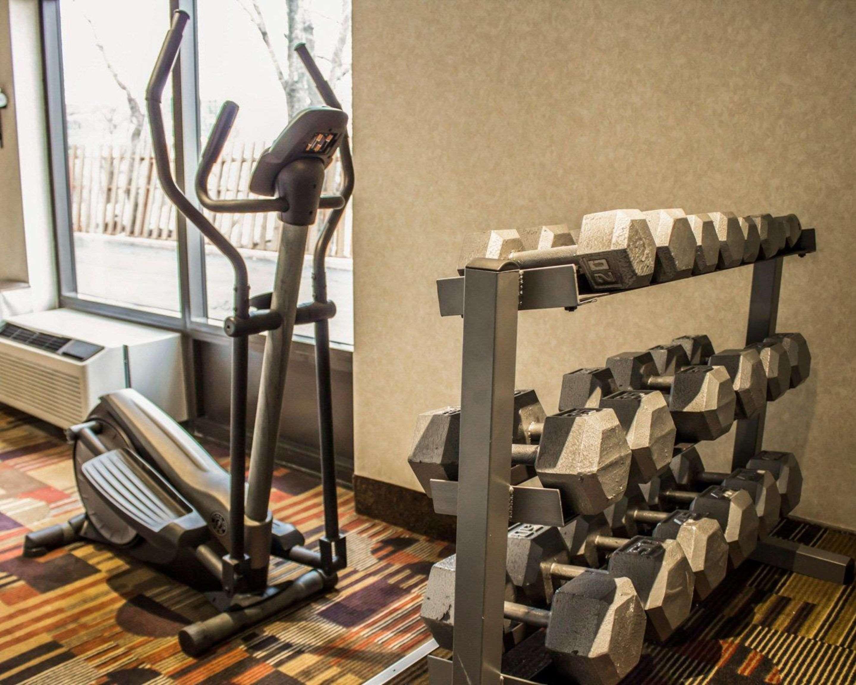 Quality Inn Akron Bagian luar foto