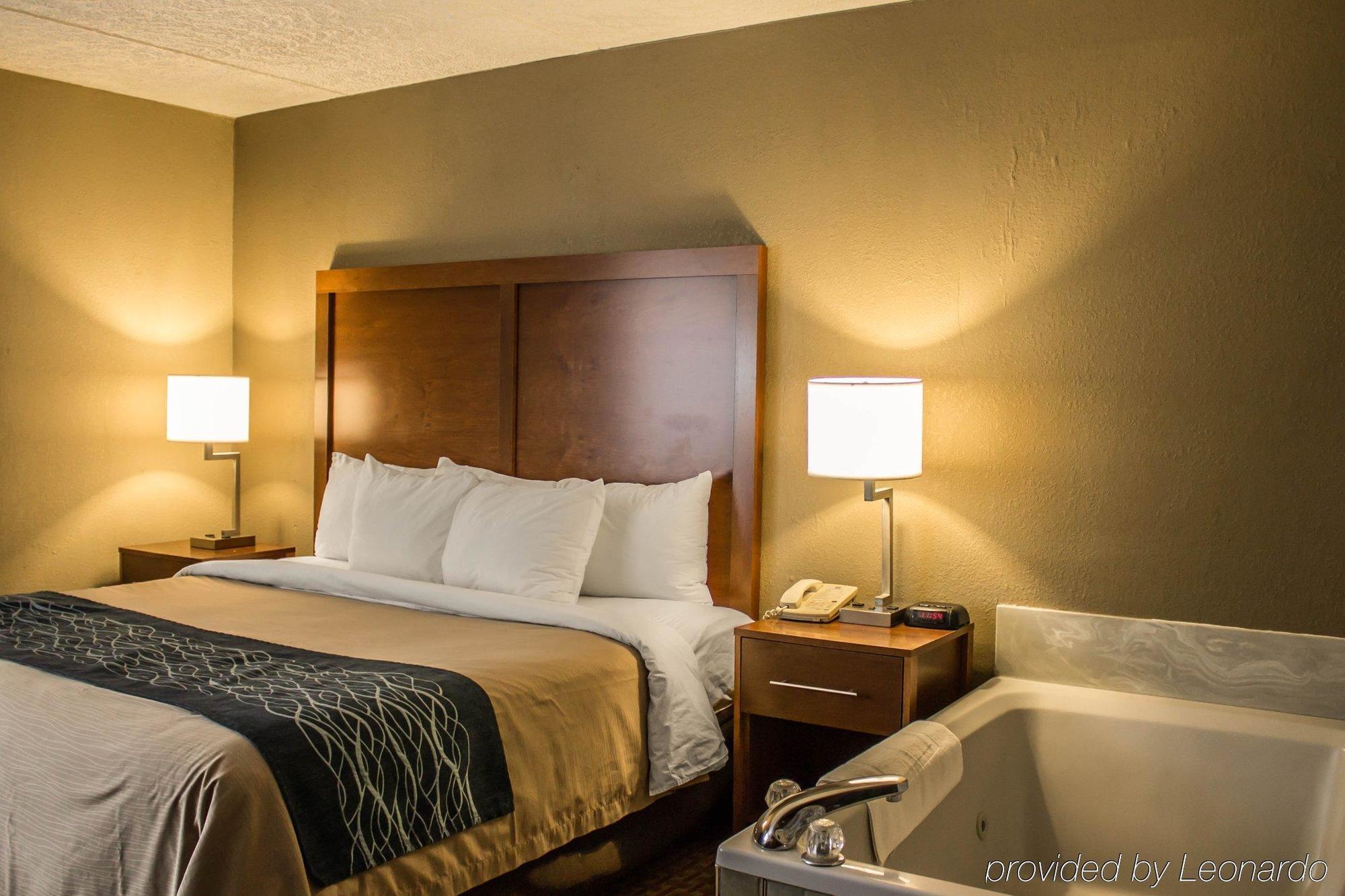 Quality Inn Akron Bagian luar foto